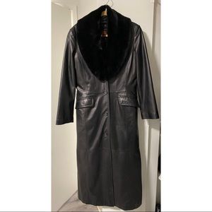 Danier Long Leather Trench Coat with fur attachment (Fall Jacket) Oversized